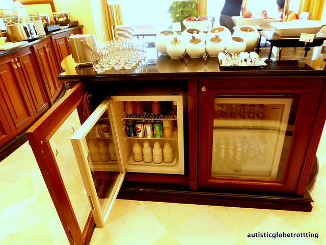 Review of The JW Marriott Bucharest Executive Lounge drinks