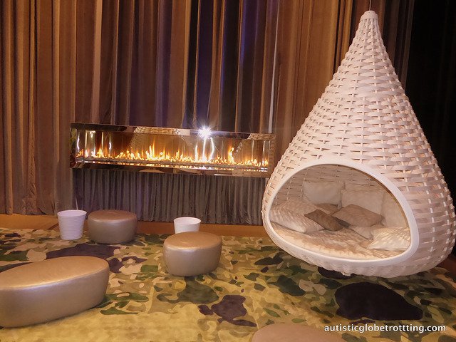 Mall of America Radisson Blu's Welcome to Families seat
