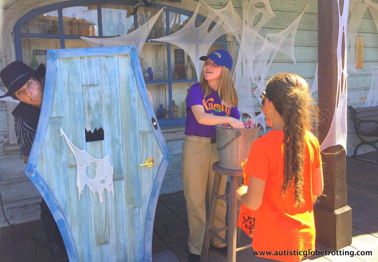 trick a treating knotts farm