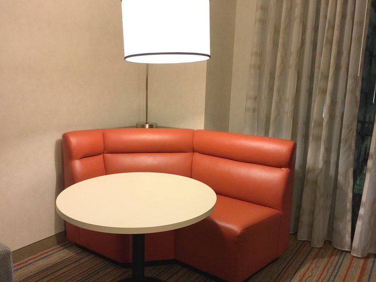 The Family Friendly Courtyard Anaheim Theme Park Entrance Hotel sit
