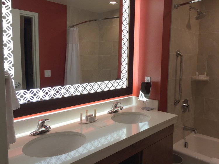 The Family Friendly Courtyard Anaheim Theme Park Entrance Hotel sink