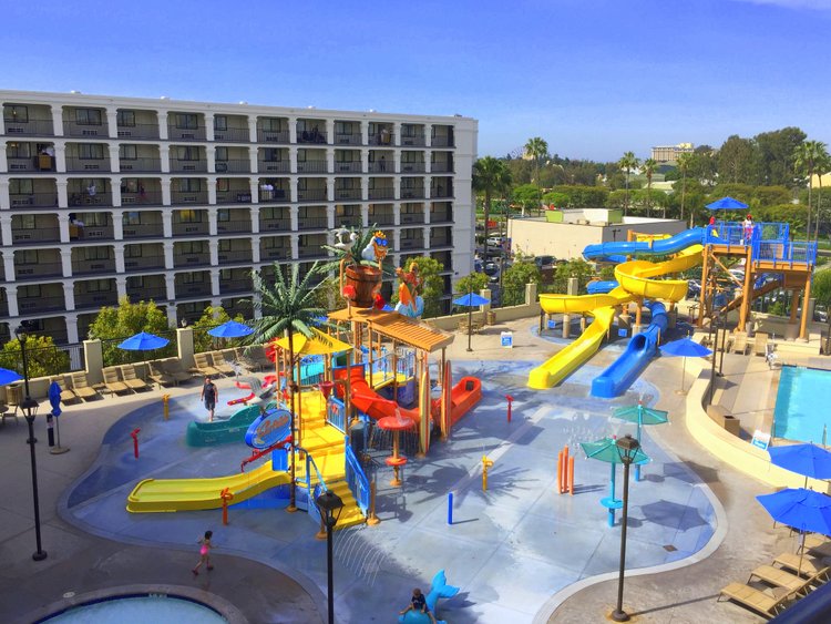 courtyard anaheim