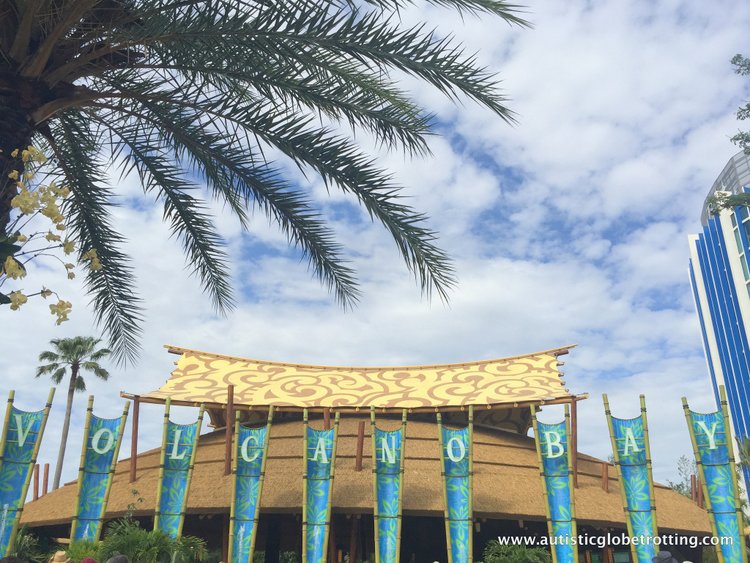 Universal Studios Volcano Bay™ Tips sky