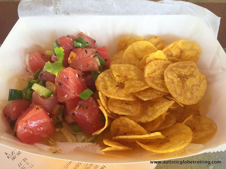 Universal Studios Volcano Bay™ Tips poke