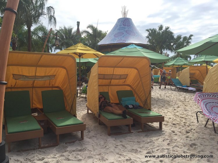 Universal Studios Volcano Bay™ Tips shade