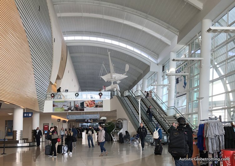 Alaska Airlines Exceeds Expectations Despite a 2 Hour Delay san jose airport landing