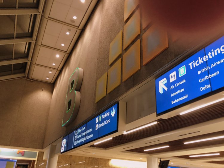 Is United MCO Red Carpet Lounge Family-Friendly MCO gate