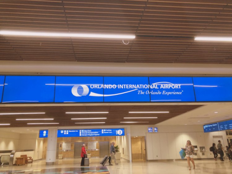 Is United MCO Red Carpet Lounge Family-Friendly mco signs