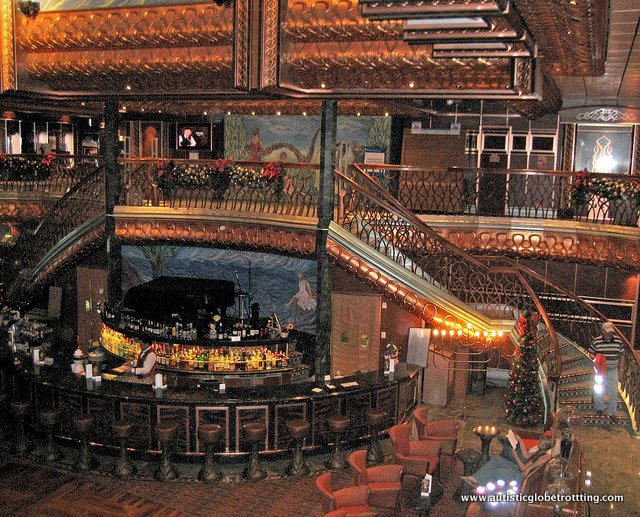 Five Easy Steps to Lose Weight on a Cruise dining room