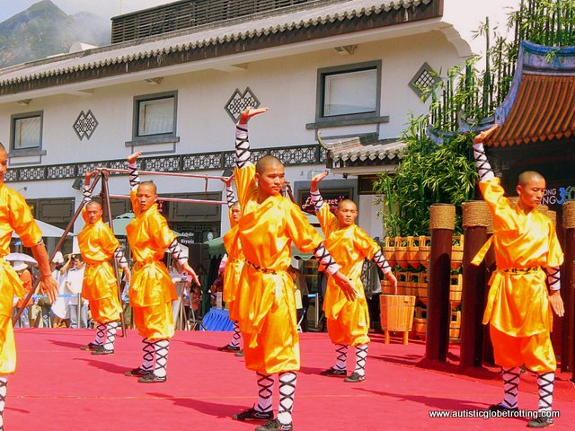 Spending The Day In Lantau with Family perform