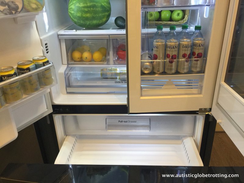 7 Reasons LG InstaView™ Door-in-Door® Refrigerator is Perfect for Families freezer