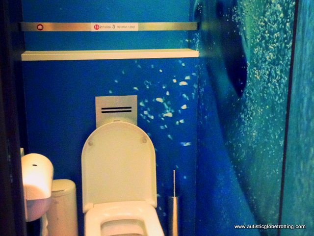 2theloo Helps Families with Autism when Nature Calls toilet